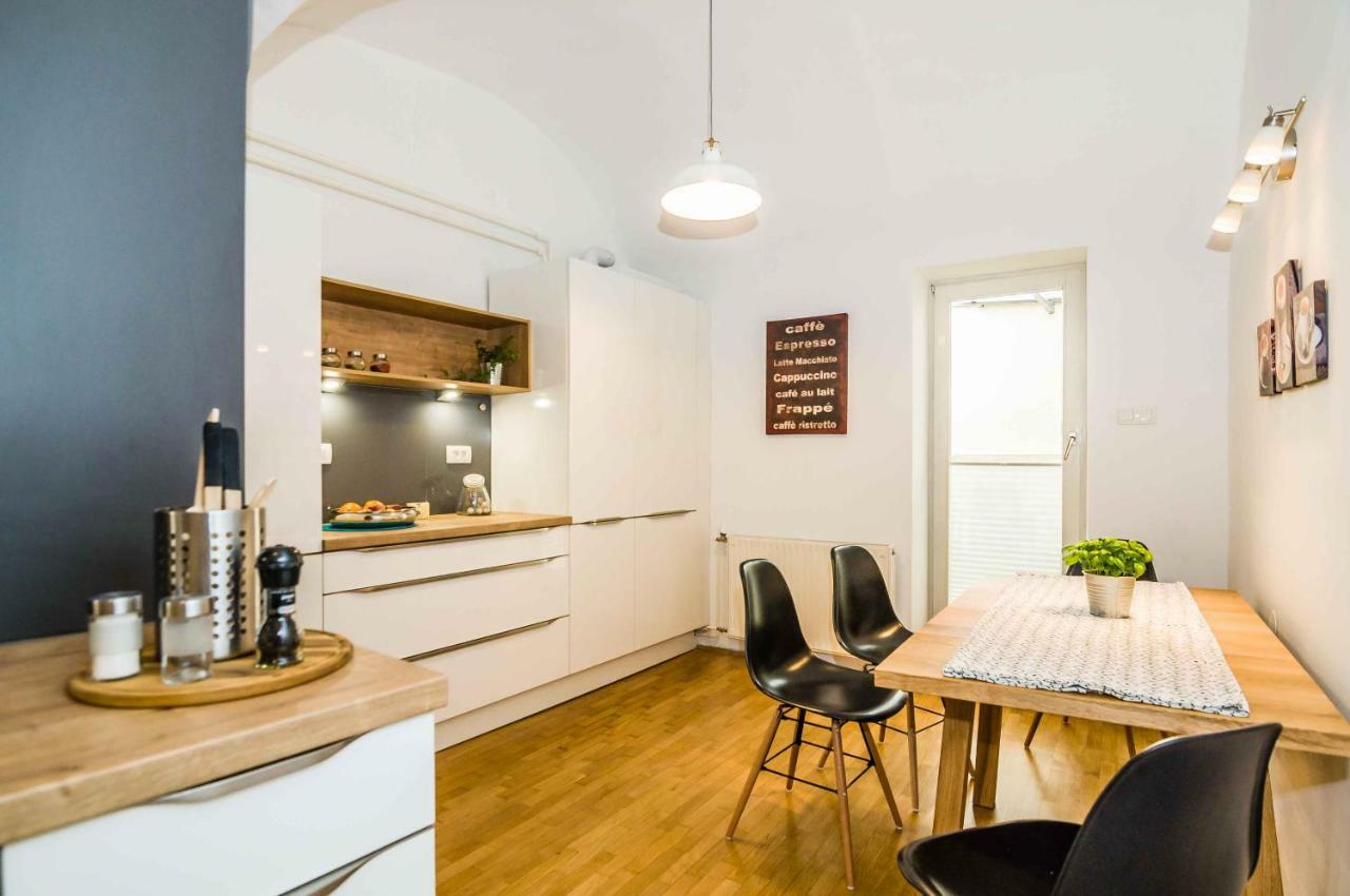 Elegant Central Apartment Ljubljana Eksteriør bilde